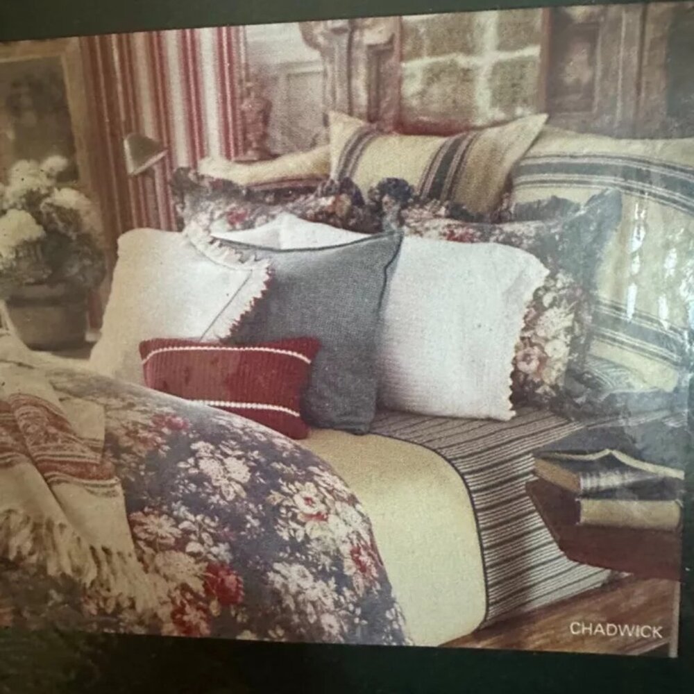 Ralph Lauren Chadwick Crochet ONE Standard Sham - Picture 2 of 4